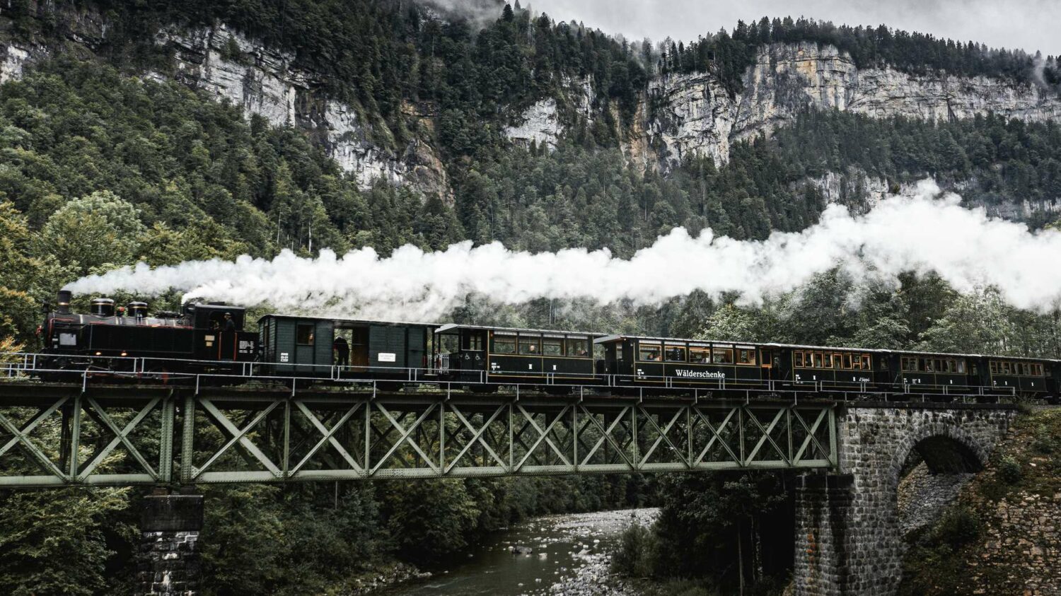 Wälderbähnle im Bregenzerwald - Historische Eisenbahn - Dampflock - Kultur Urlaub