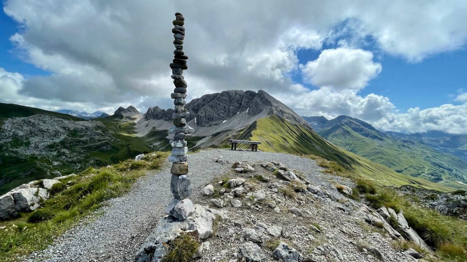 Rüfikopf - Der Grüne Ring (Green Ring Trail) Geoweg am Rüfikopf - Abenteuerwanderung am Arlberg - Familienurlaub