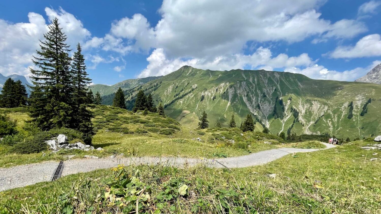 Wandern am Arlberg in Österreich - Wanderurlaub im Hotel in Warth