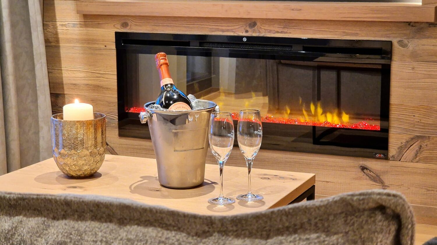 Romantikurlaub Österreich - Suite mit Kamin- Lech Valley Lodge in Warth am Arlberg