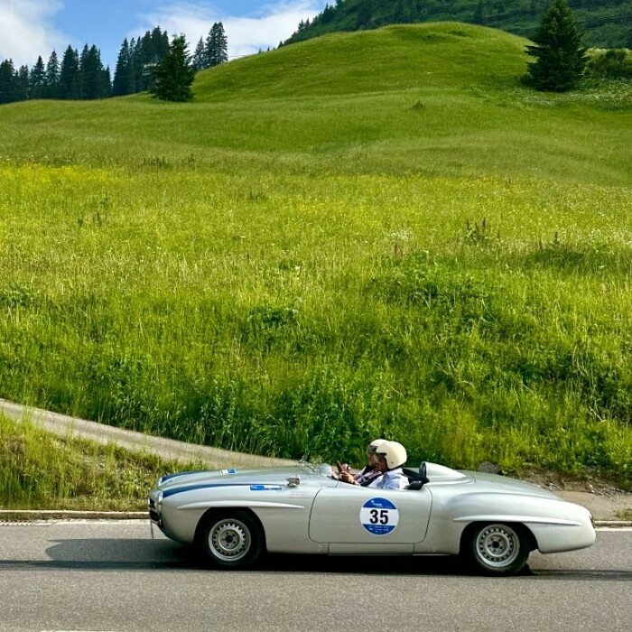 14. Arlberg Classic Car Rally 2023 in Lech am Arlberg - Oldtimer Mercedes 190 SL R W121 BII - Baujahr 1956 - 110 PS