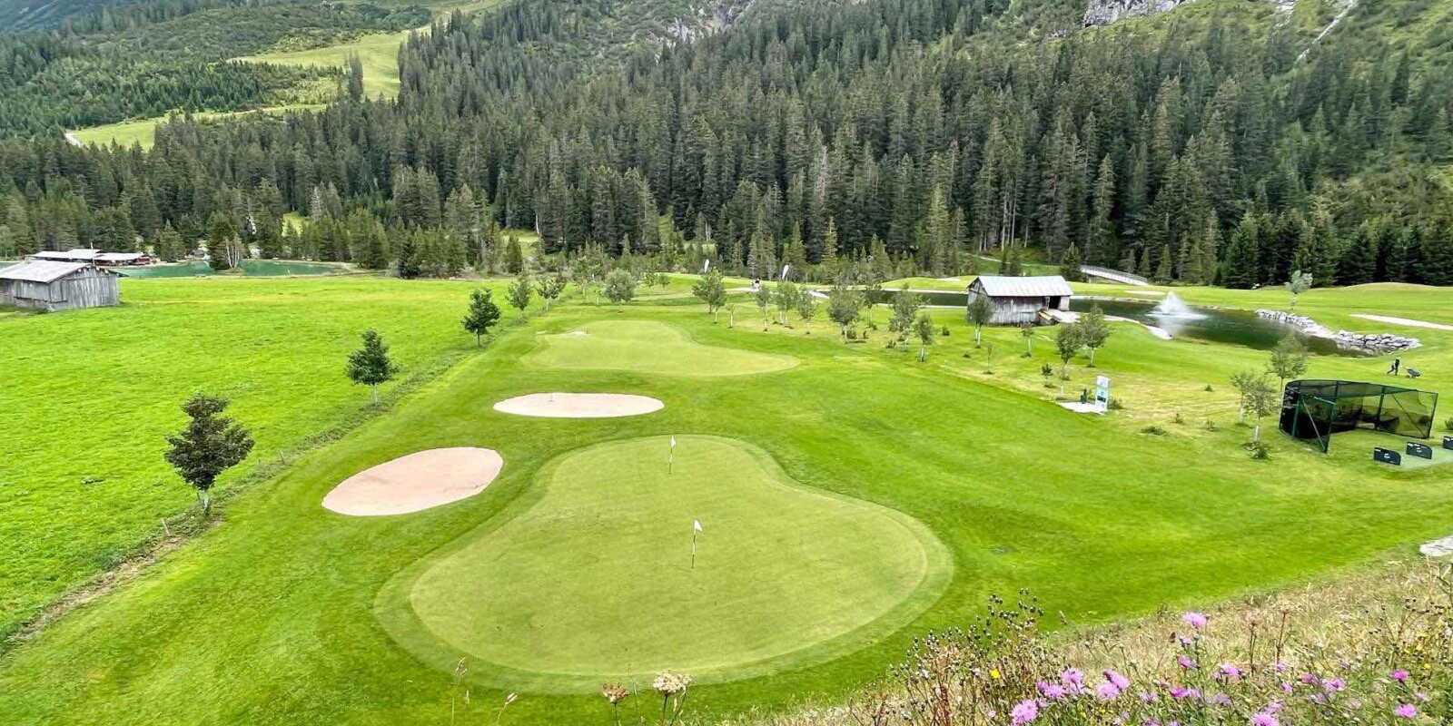 Golfplatz in Lech am Arlberg - traumhafte Lage - 9-Loch-Golfplatz - Golfurlaub in den Bergen in Österreich