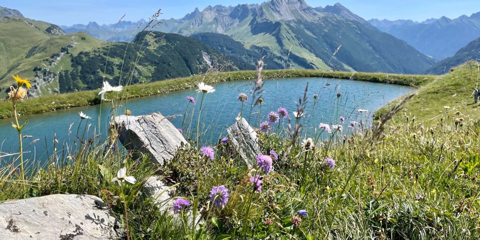 Traumhafte Seen und Berge im Bregenzerwald in Österreich - einzigartige Lage - faszinierende Ausblicke