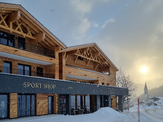 Lech Valley Lodge in Warth am Arlberg in Österreich - Luxus-Lodges für 2 - 9 Personen - Das Highlight am Arlberg - traumhafte Aussicht ins Skigebiet - Lodges direkt an der Skipiste