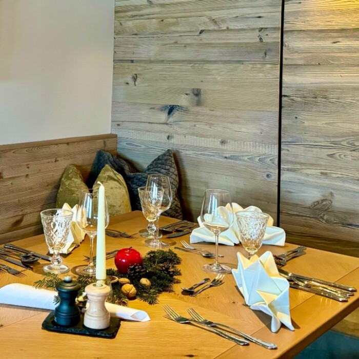 Hotel Restaurant Warth am Arlberg - Das schönste Restaurant zur Weihnachtszeit in Österreich - Hotel Lech Valley Lodge