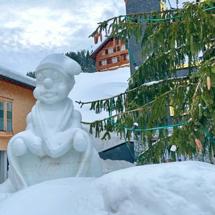 Weihnachtsmarkt in Warth am Arlberg - wunderschöne Weihnachtszeit in den Bergen in Österreich
