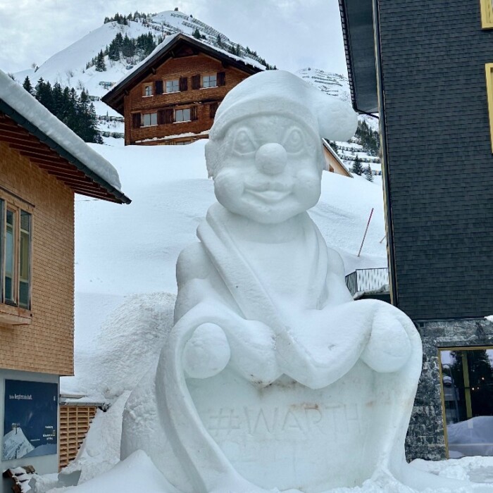 Weihnachtsmarkt in Warth am Arlberg - großer Weihnachtsmarkt und die schönsten Weihnachtsstände am Arlberg