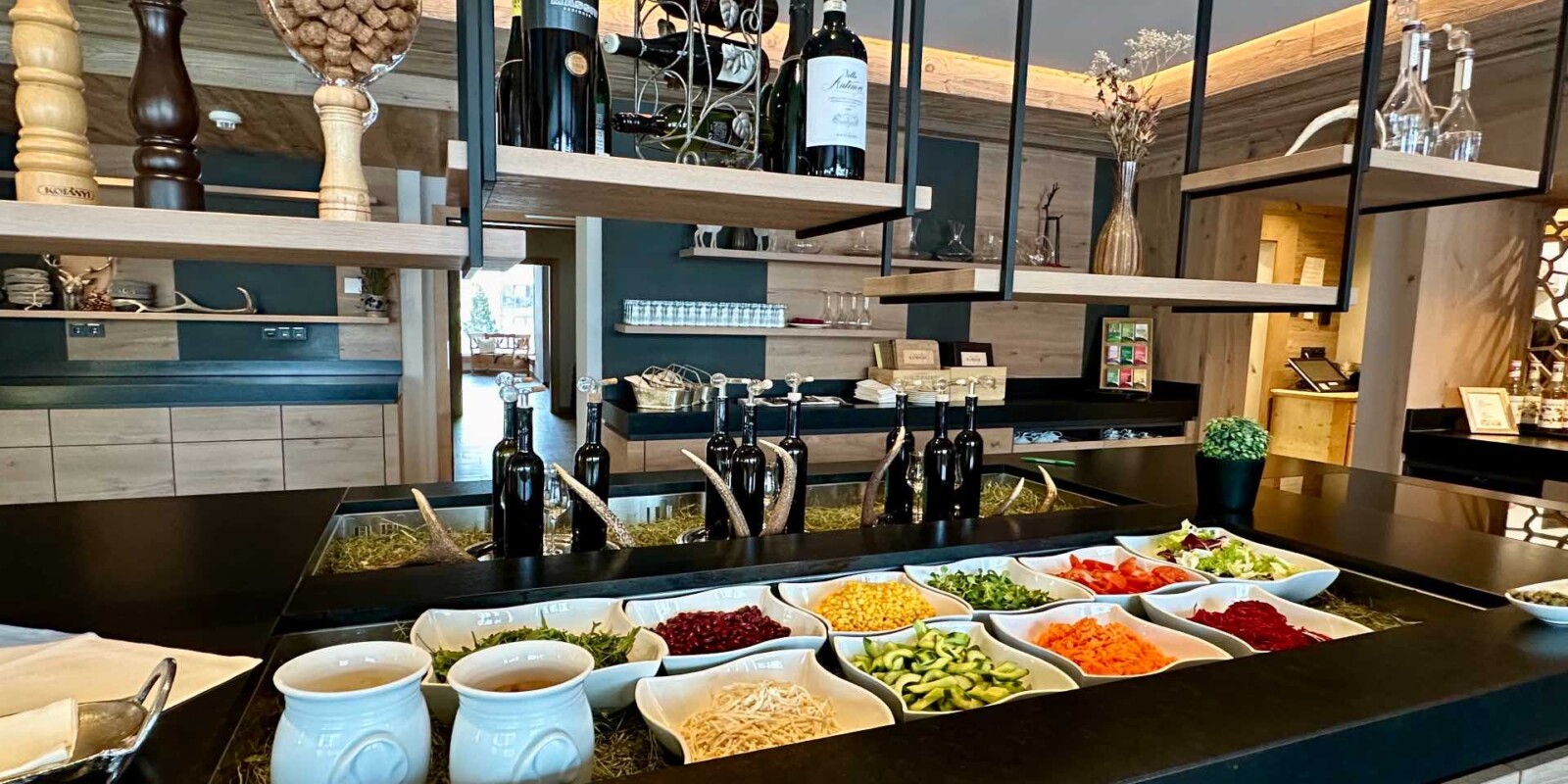 Restaurant Warth - einzigartiges Salatbuffet im Restaurant mit großer Auswahl