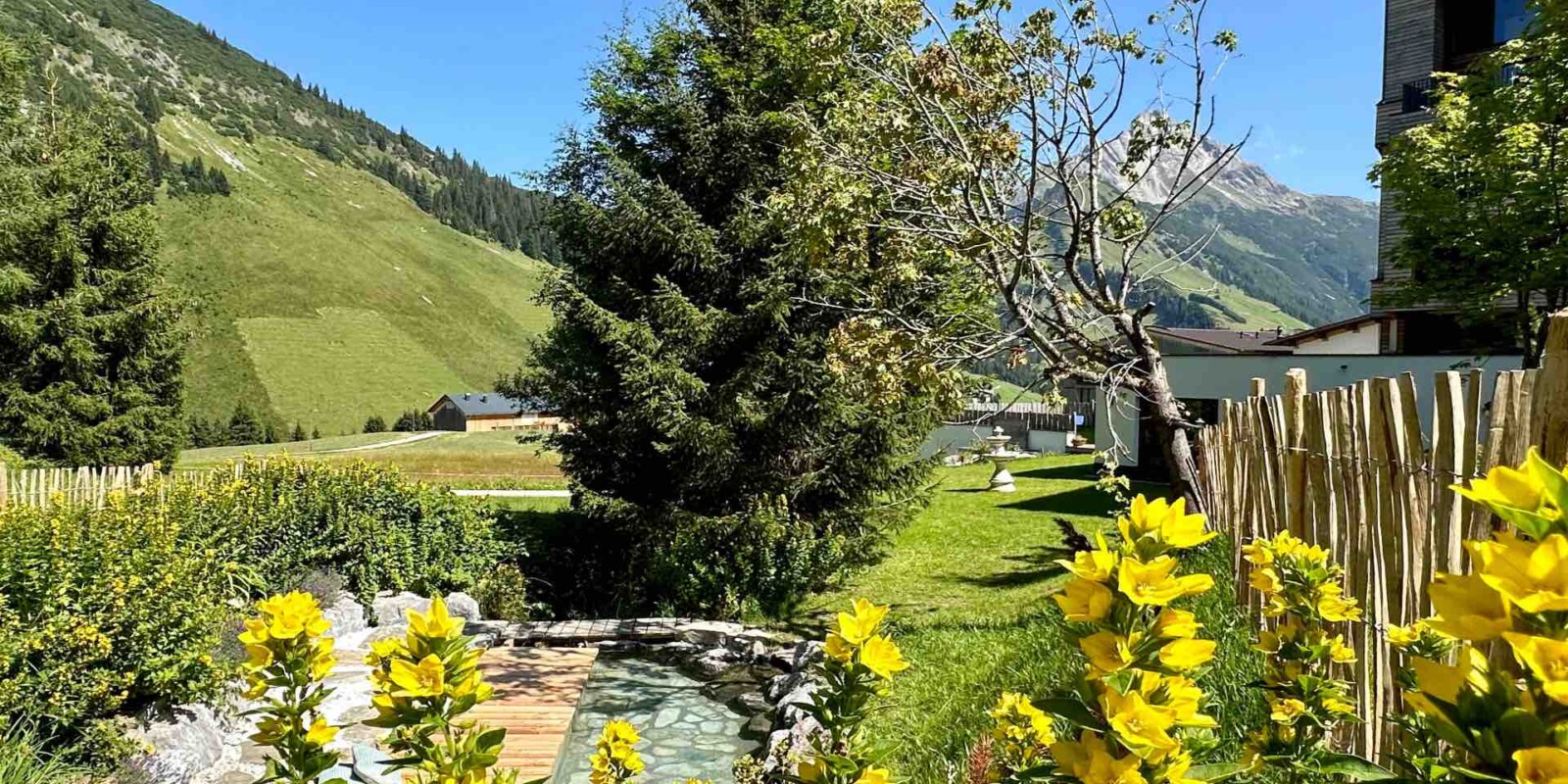 Kneipp Urlaub Österreich - Kneippbecken im Aparthotel in Österreich - Einzigartige Lage - traumhafter Blick - optimal für die Gesundheit - frisches Quellwasser