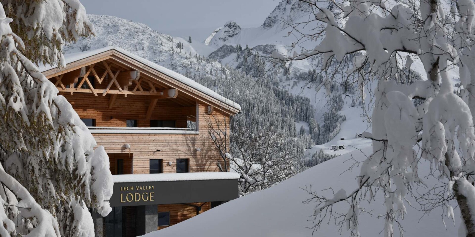 Bergchalet in Österreich direkt im Skigebiet - Winterurlaub im Chalet am Arlberg - schneesicher von Dez. - Jan. - Lage 1.500 m Höhe