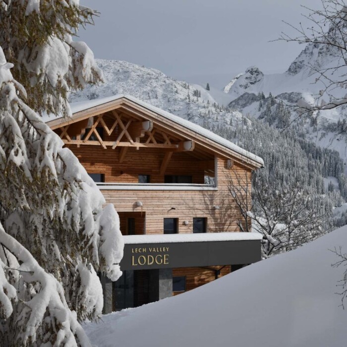 Chalet in Österreich mieten direkt im Skigebiet auf 1.500 m Höhe – Die schönsten Chalets am Arlberg für den Winterurlaub in den Bergen – Lech Valley Chalets für 2 – 9 Personen – Moderne Ausstattung